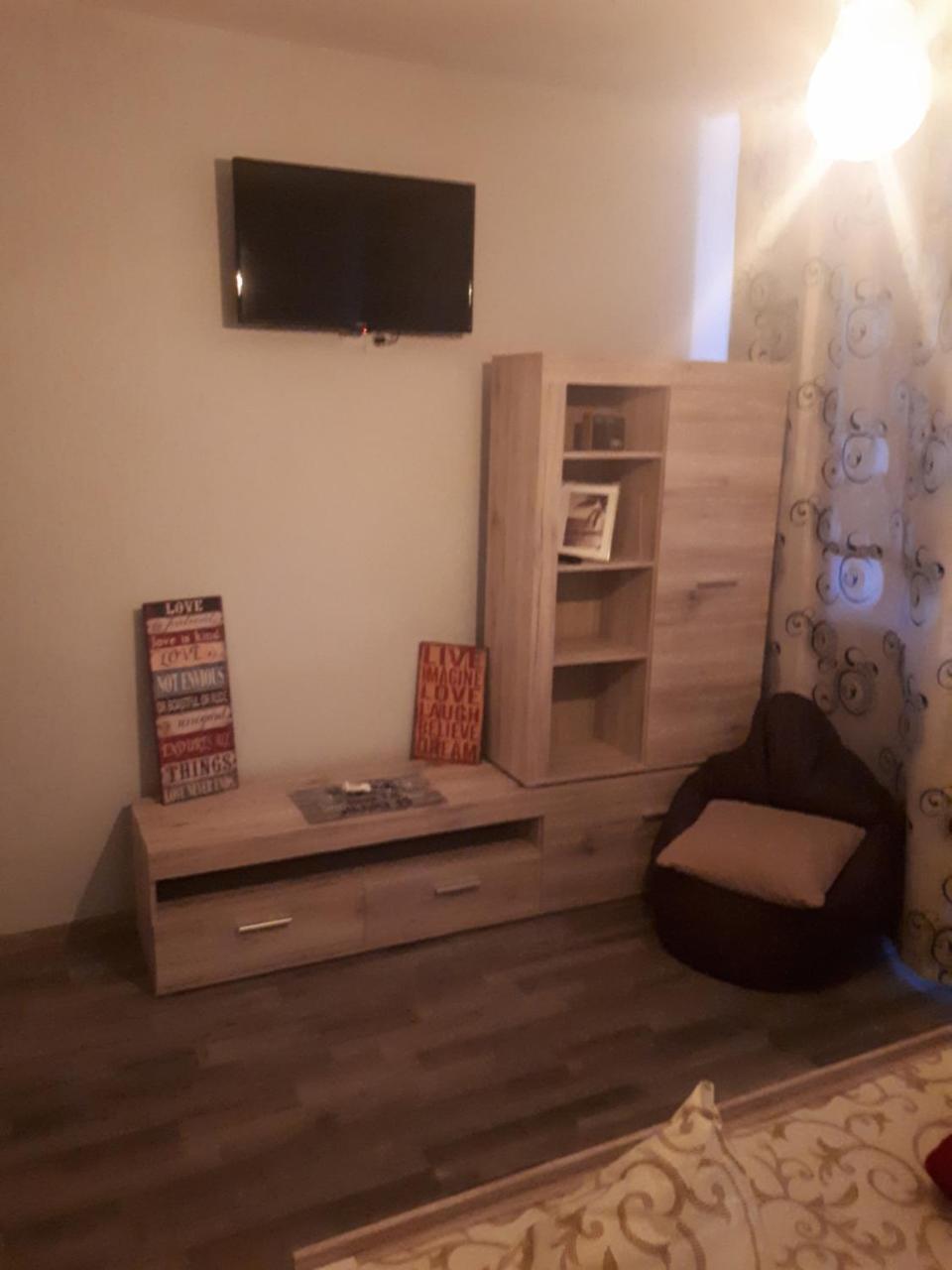 Apartament Premium Travel Lägenhet Oradea Exteriör bild